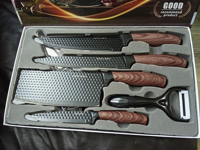Kitchen knife set