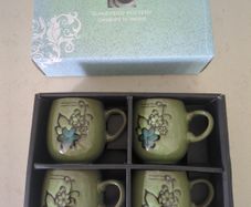 Pottery mug set