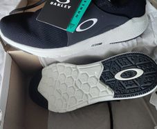 Oakley trainers 8uk New