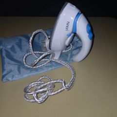Travel mini iron