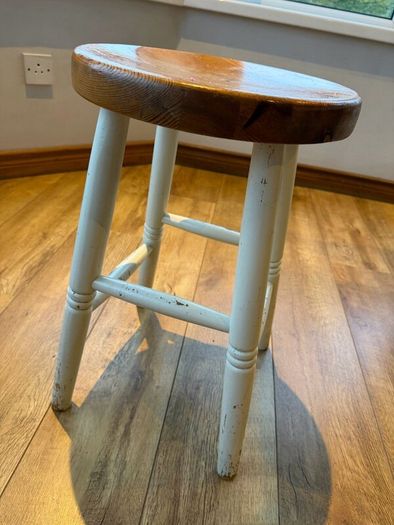 Table, Chairs & Stools