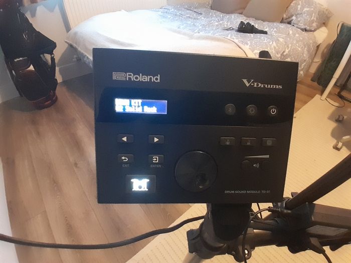 Roland TD-07 Drum kit