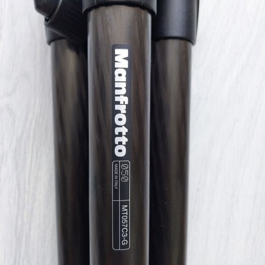 Manfrotto Carbon Fiber Tripod 057C3-G (3 Sections Geared)