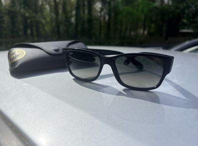 ray bans sunglasses