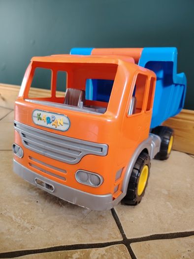 Dump Truck