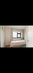 Single bed base