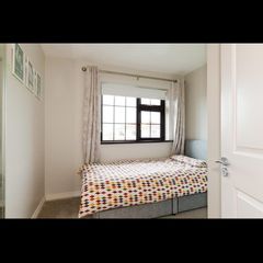 Single bed base