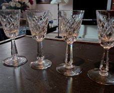 4x O'Brien s Galway crystal wine glasses
