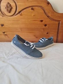 clarks cloudsteppers step glow lace sneakers Size 4.5 eu 37.5 blue canvas in new condition