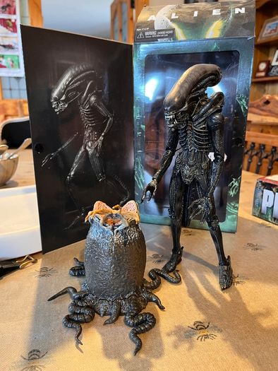 Alien Ultimate Edition Collectible Figure