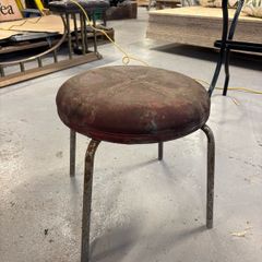 Vintage round bar stools for upcycling projects 20EUR each
