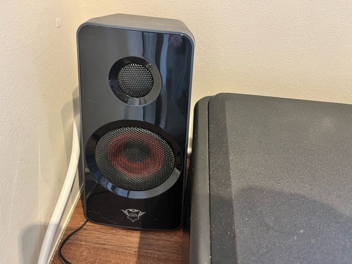 M-Audio Prokeys M88 Keyboard + Stand + Trust Speaker set w Sub-Woofer