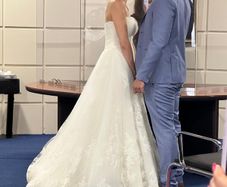 Wedding dress Pronovia