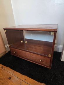 Cabinet on wheels with glass doors