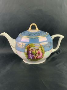 Vintage Czechoslovakian tea pot