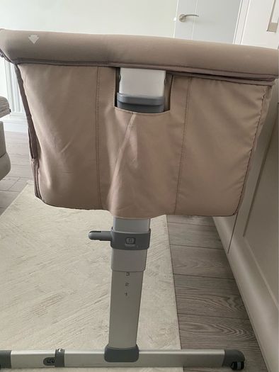 Chicco Bedside Crib