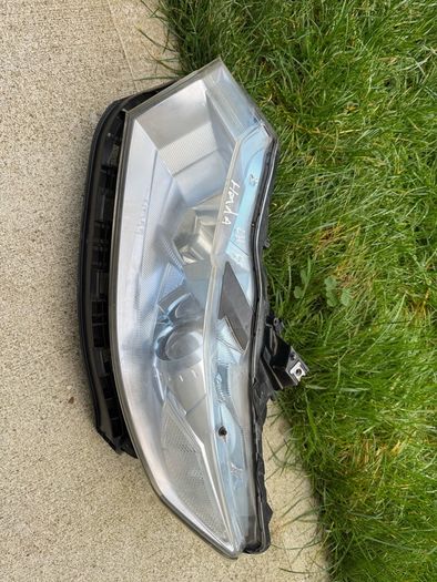 2011-2014 honda insight LH headlight & ballast