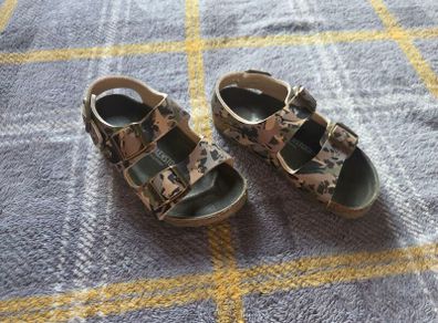 Bnwot Kids Birkenstock Rio Camo Sandals, Size EU 28/UK10/180mm
