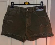 High waist khaki shorts