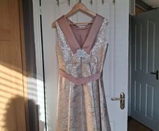 Stunning dress suitable for special occasions/mother of the bride / groom