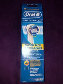 Oral B Braun brush heads precision clean brand new