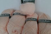 New knitting wool