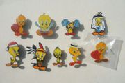 TWEETY BIRD (Warner Bros - Looney Tunes) - various character pin badges