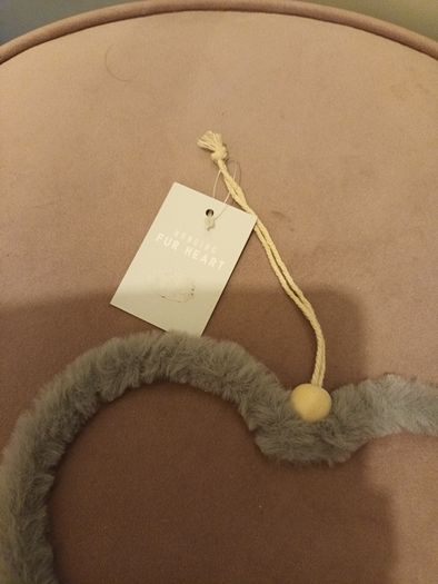 valentines fur hanging heart