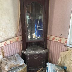 corner dresser
