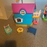 peppa pig treehouse/school Image 2