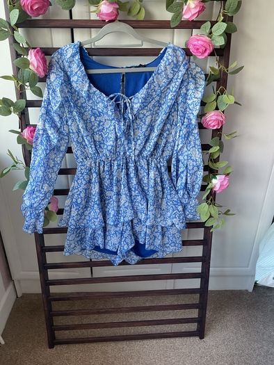 dress Zara blue & white long sleeve frilled detail playsuit medium