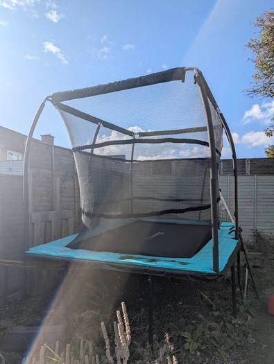 Trampoline