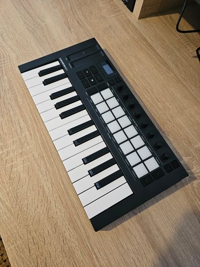 Novation Launchkey Mini Mk4