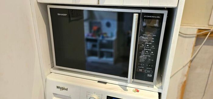 Sharp R959SLM Combi Microwave/Grill/Oven (faulty microwave)