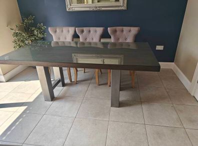 Oak table