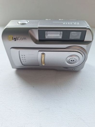 DigiCam digital camera
