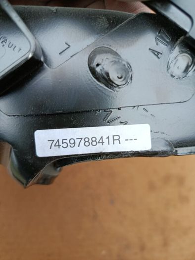 Renault master sliding door roller