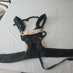 Ergobaby 360 carrier with newborn insert