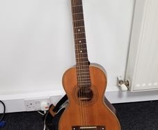 Vintage Viator Travel Guitar