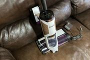 SHARK Detect Pro IW1511UK Cordless Vacuum Cleaner - White &amp; Brass