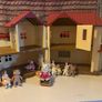 Sylvanian Family House with dolls Image 5