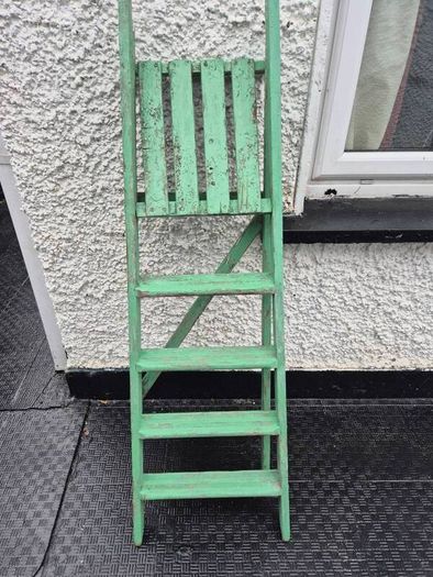 Vintage folding 4 step  painted solid wooden ladder