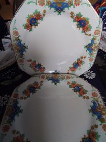 Five Alfred Meakin Side Plates