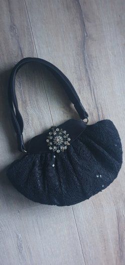 Coast vintage style Lace with Crystals brooch