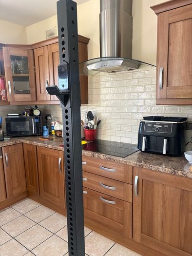 Squat Rack, Commercial Gym Spec Grade ( Rated To Hold 350kg Of Weight!!!)
