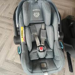 UppaBaby Mesa with isofix base