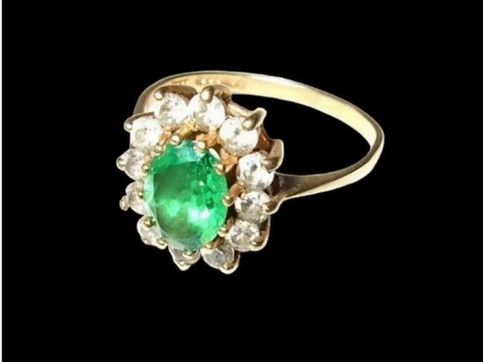 Vintage Hallmarked 14ct Gold Cluster