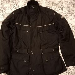 Motorcycle jacket armoured