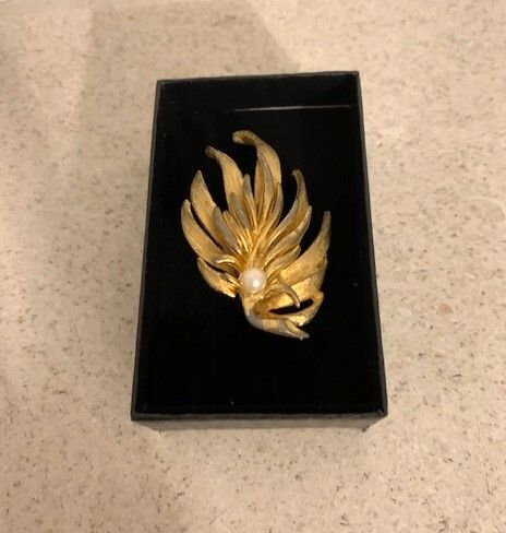 Vintage Brooch 1940s