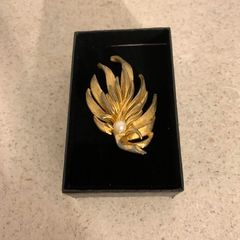 Vintage Brooch 1940s